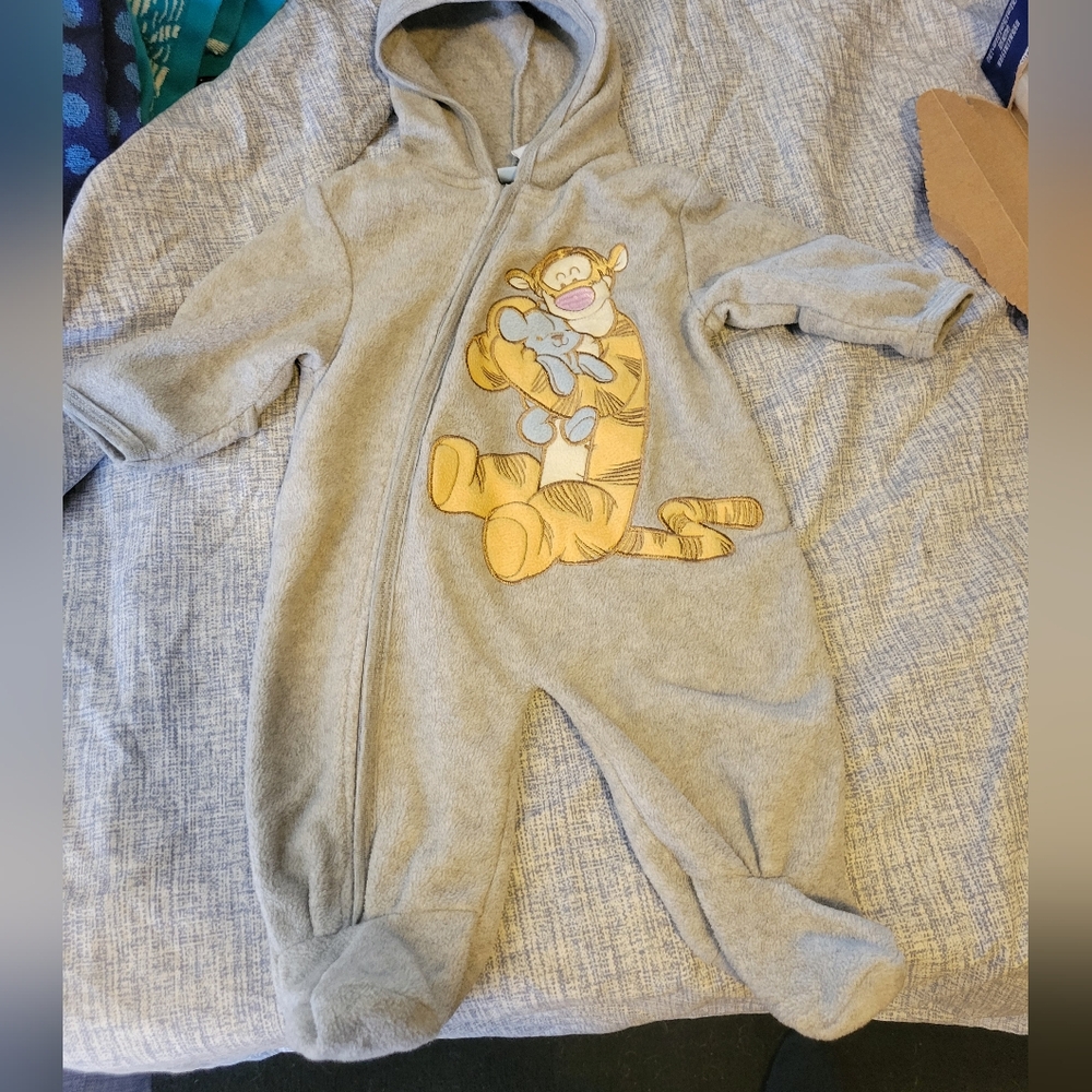Baby Tigger hooded long sleeve footsies 3-6mth